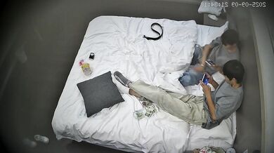 校园清纯女神腰肢柔软叫声动听被掰一字马操喷水身体敏感喘息声伴随着呜咽声听声可射19V (3)